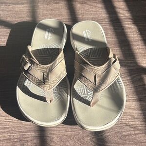 Clarks Kids Brown Flip Flops